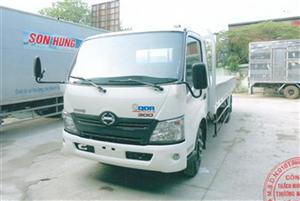 Xe ô tô chở kính hino xzu720